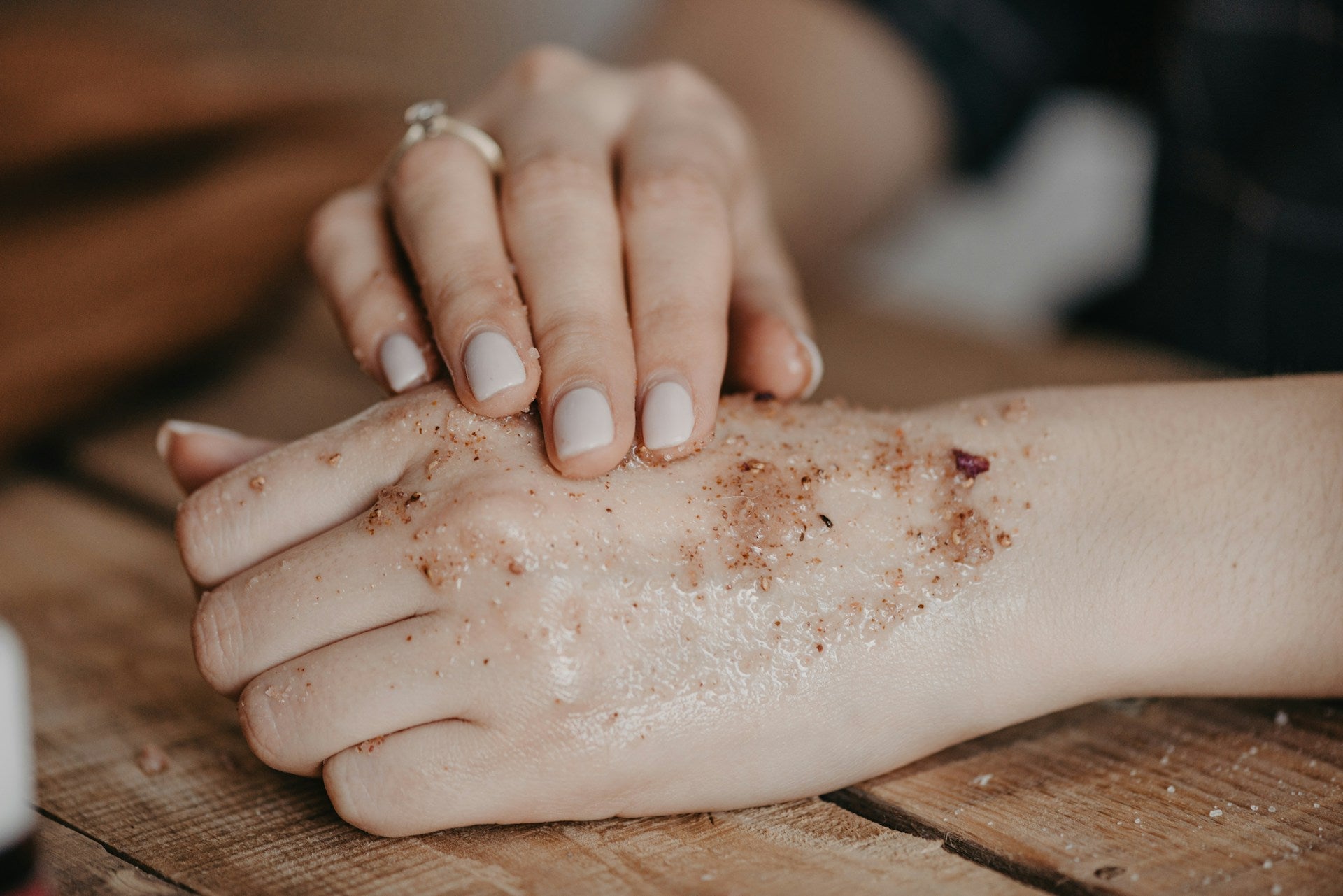 Soothing Skin Conditions with Natural Oils: Eczema, Psoriasis, and Beyond 🌿✨
