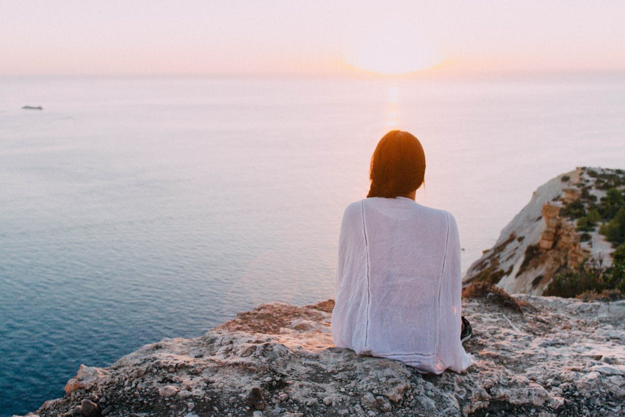The Healing Power of Nature: How a Simple Walk Can Transform Your Well-Being ๐ณ๐