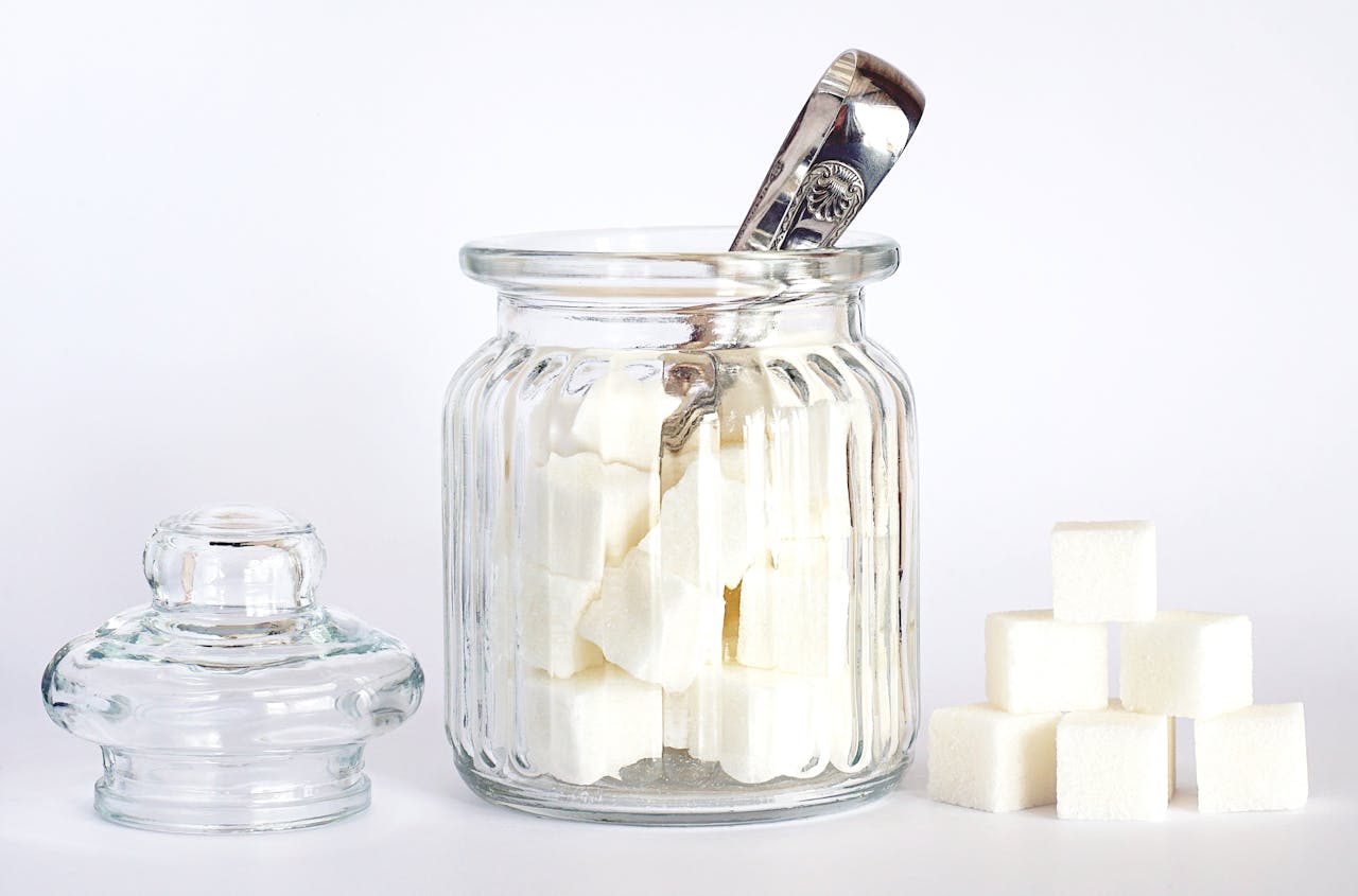 (Bitter)Sweet Truths: Balancing Treats and Health 🍭🍬🥬🍎