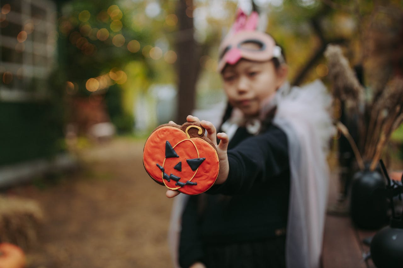 Embrace the Spook: Elevate Your Halloween with Oleia! 🧚♀️👻
